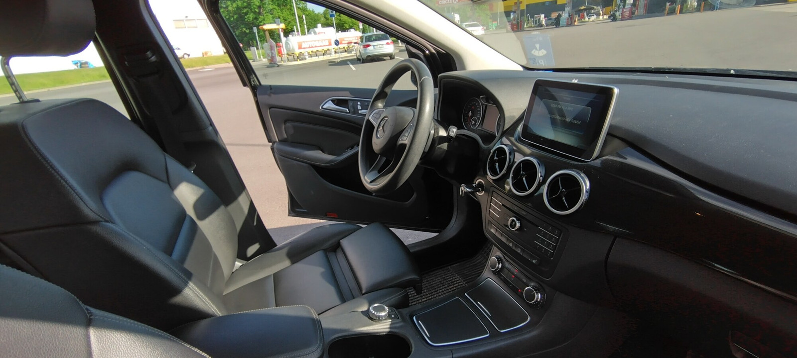Mercedes-Benz B 200 2016, kuva 4/5
