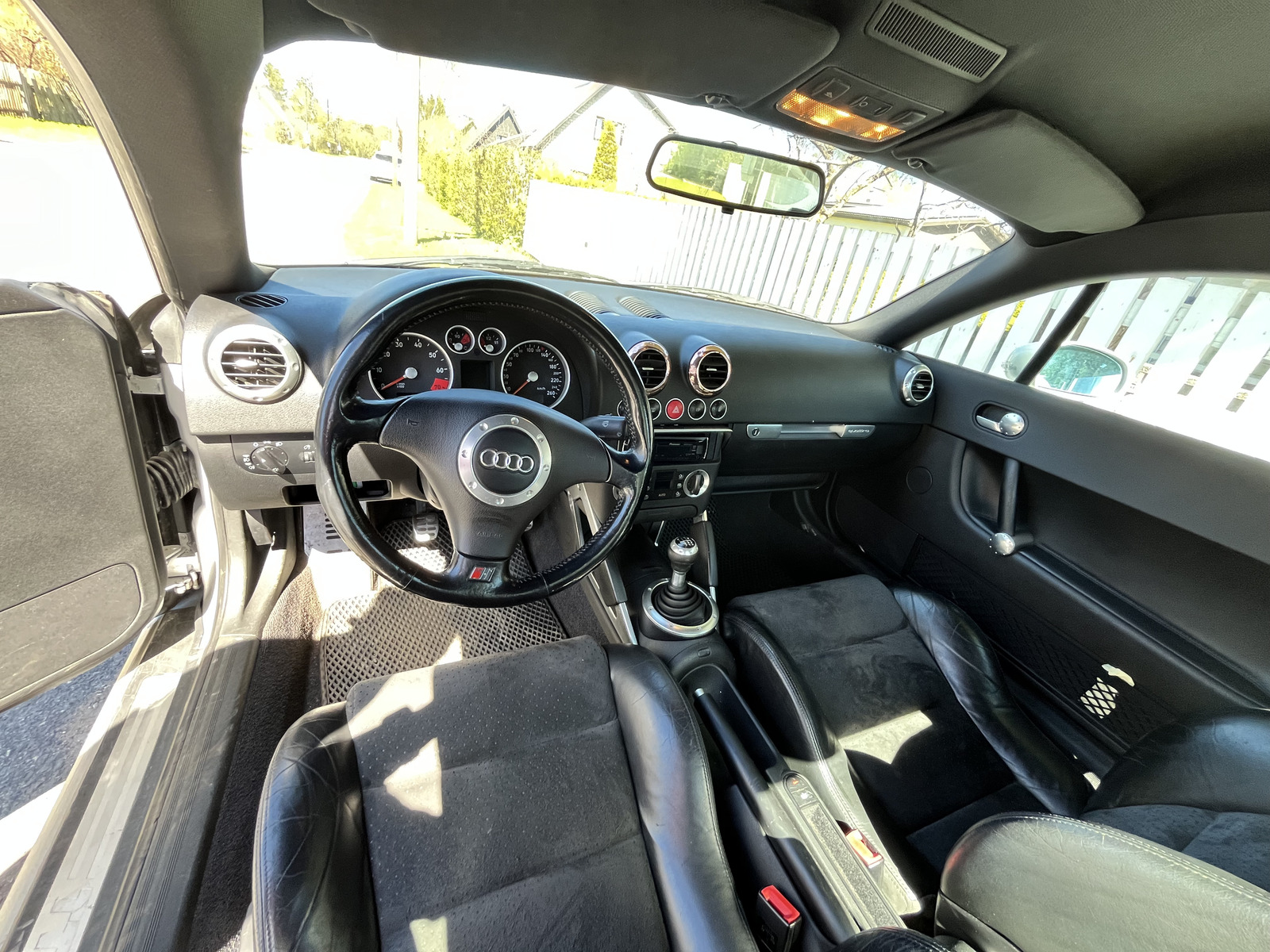 Audi TT 1999, photo 5/8