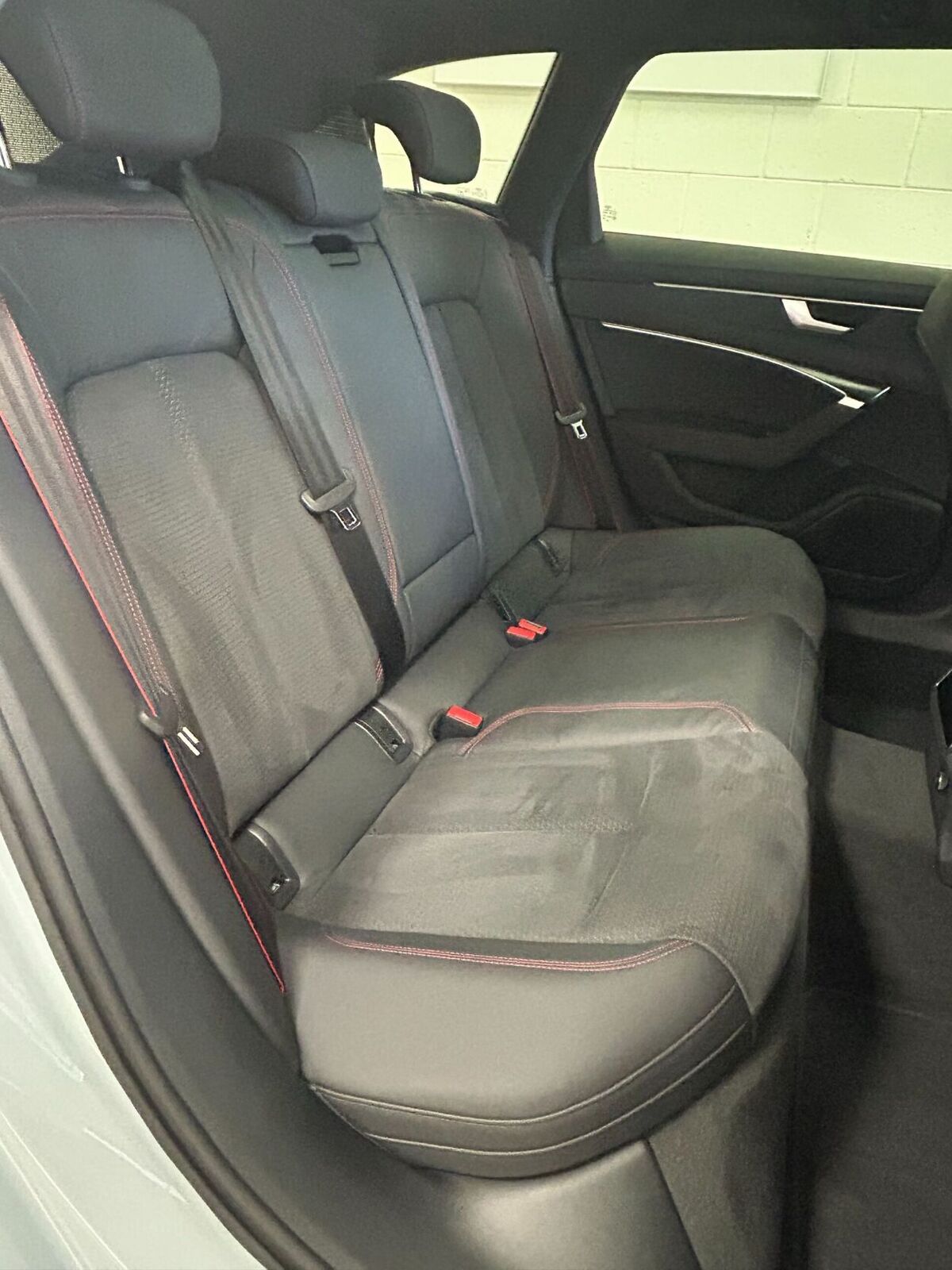 Audi A6 2025, photo 3/16