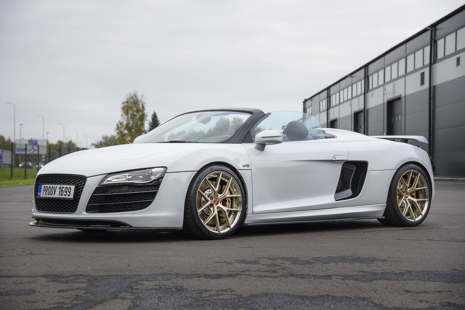 Audi R8