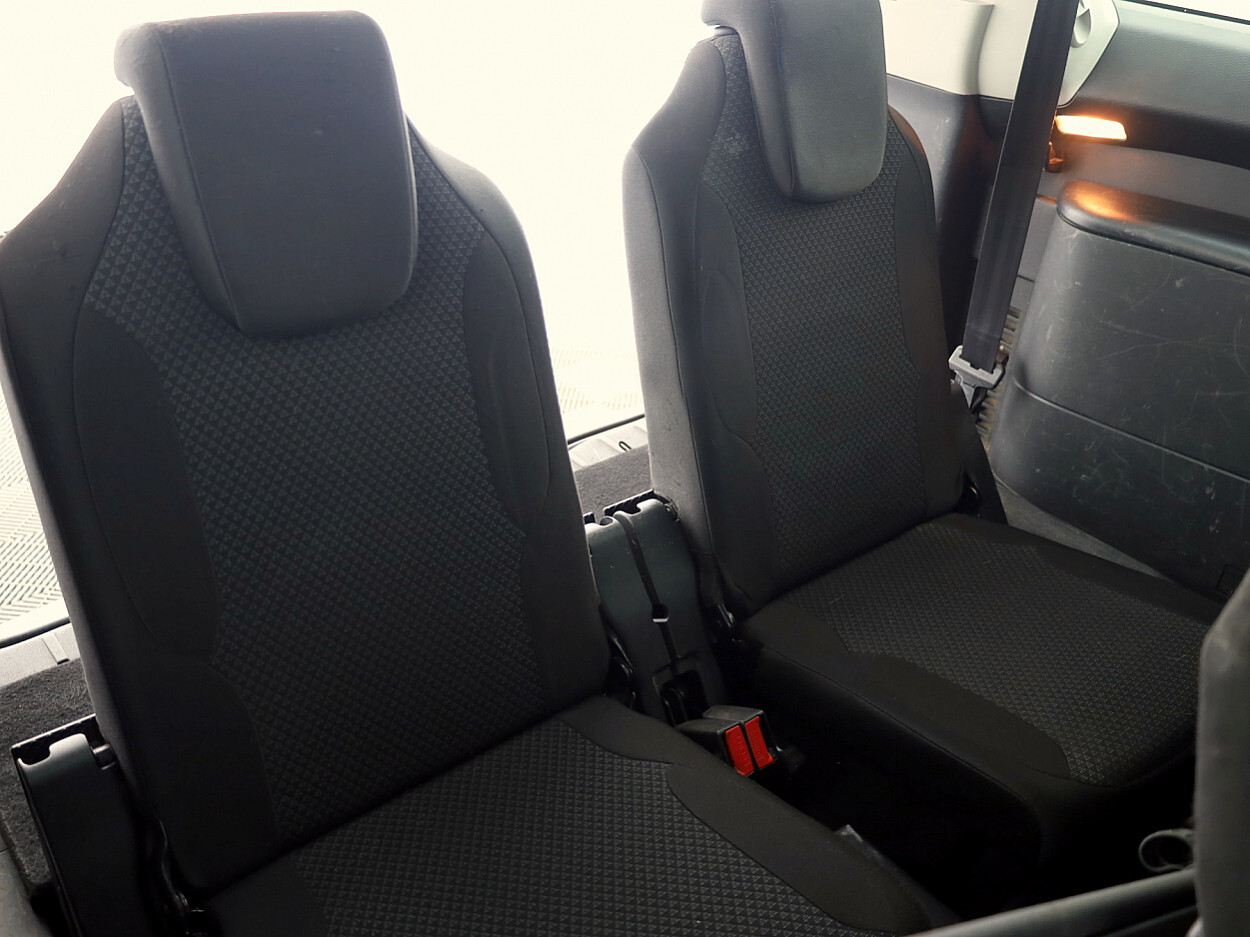 Citroën C4 2011, photo 8/8
