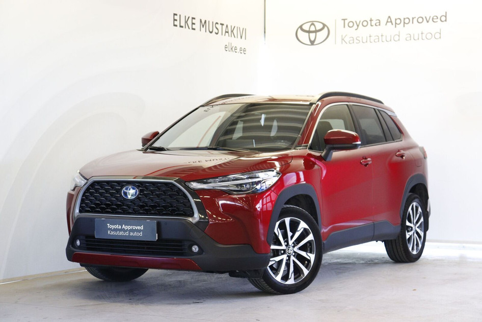 Toyota Corolla Cross, 2022, 2.0, 112 kW, hybrid (petrol/electric), automatic, front-wheel drive