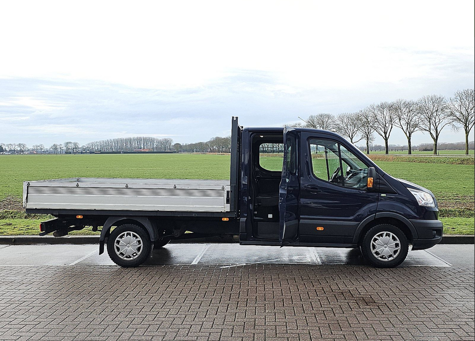 Ford Transit 2017, kuva 2/8