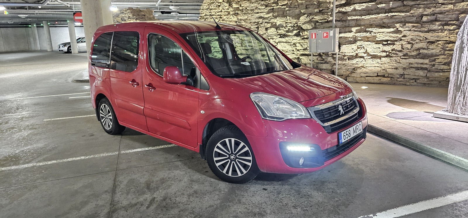 Peugeot Partner 2017, kuva 4/6