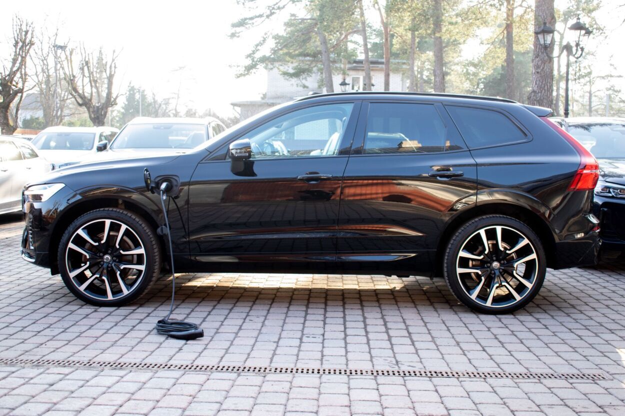 Volvo XC60 2022, photo 6/19