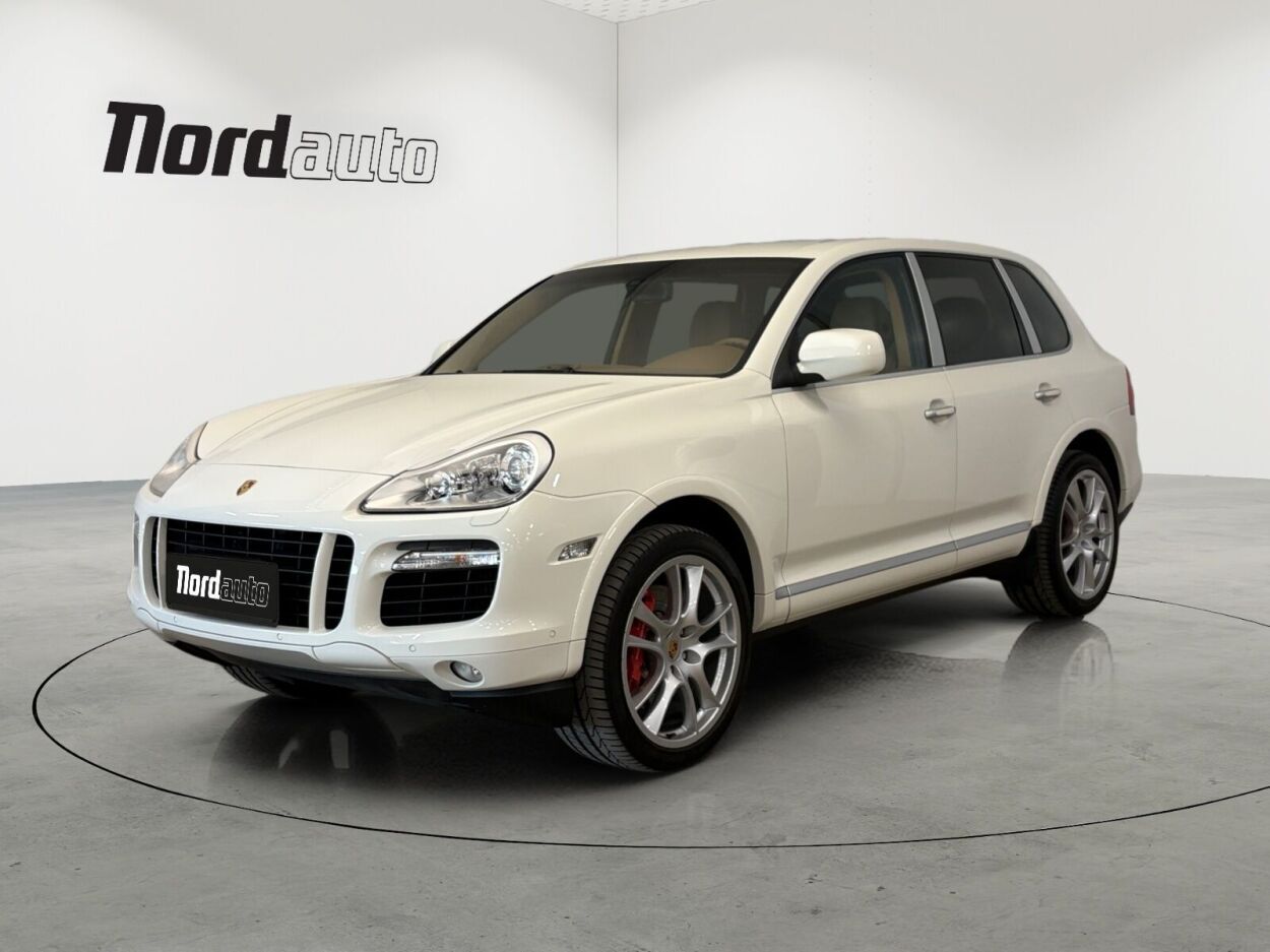 Porsche Cayenne Turbo 4.8 V8 368kW