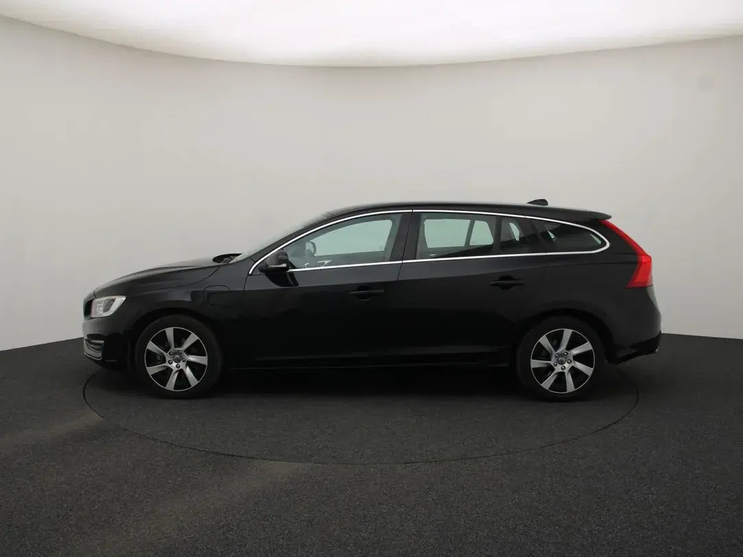 Volvo V60 2015, photo 6/32