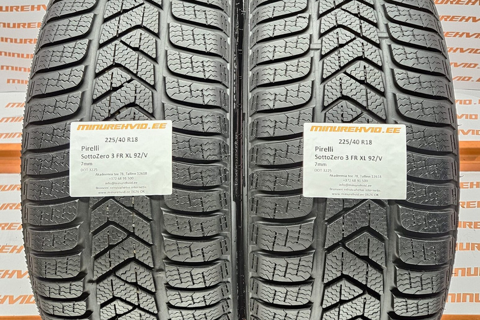 Подержанный нешипованная шина 225/40R18 Pirelli SottoZero 3 FR XL 92/V 3225