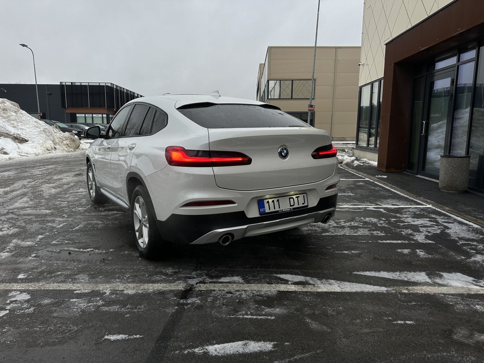 BMW X4 2019, kuva 2/10