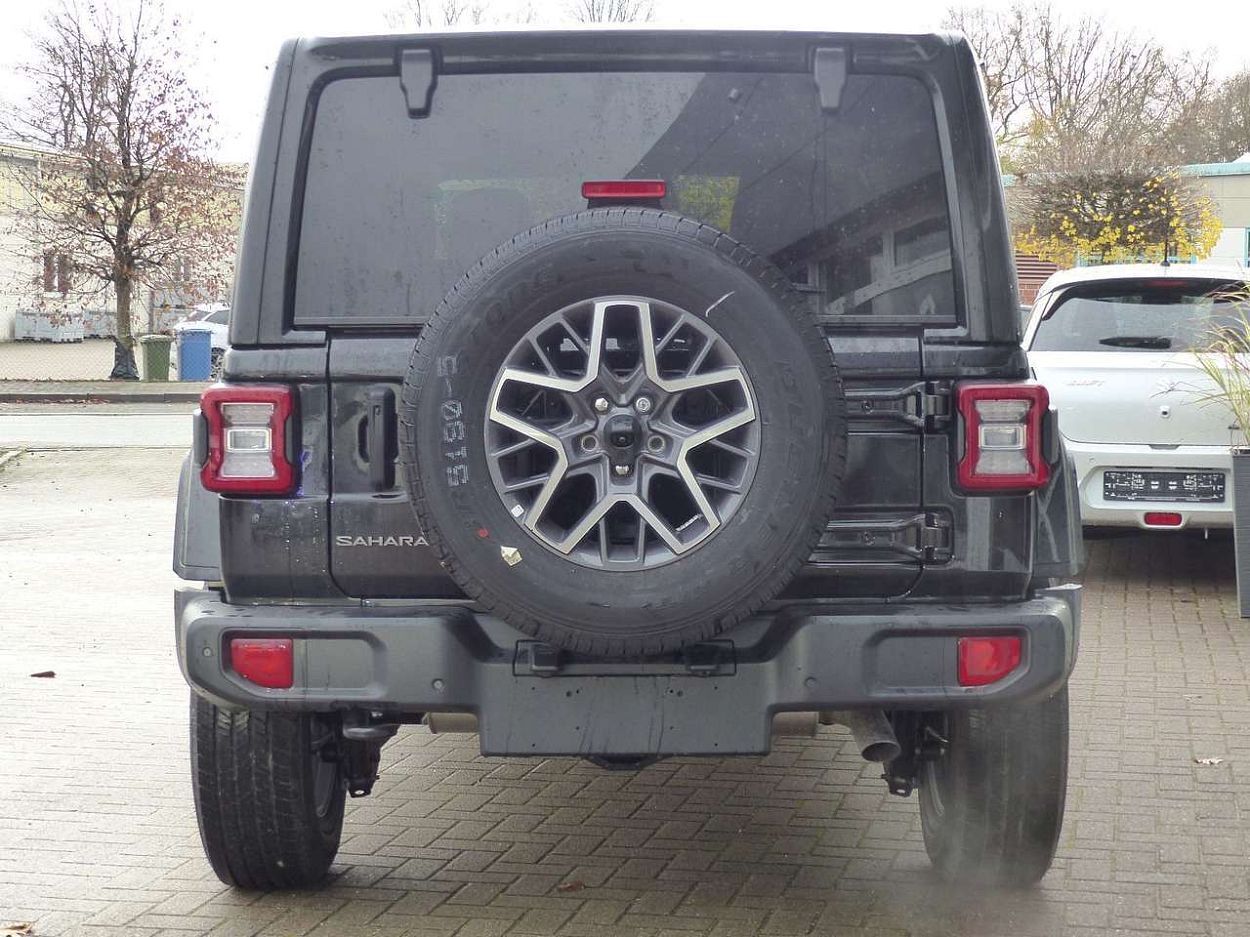 Jeep Wrangler 2026, photo 4/14