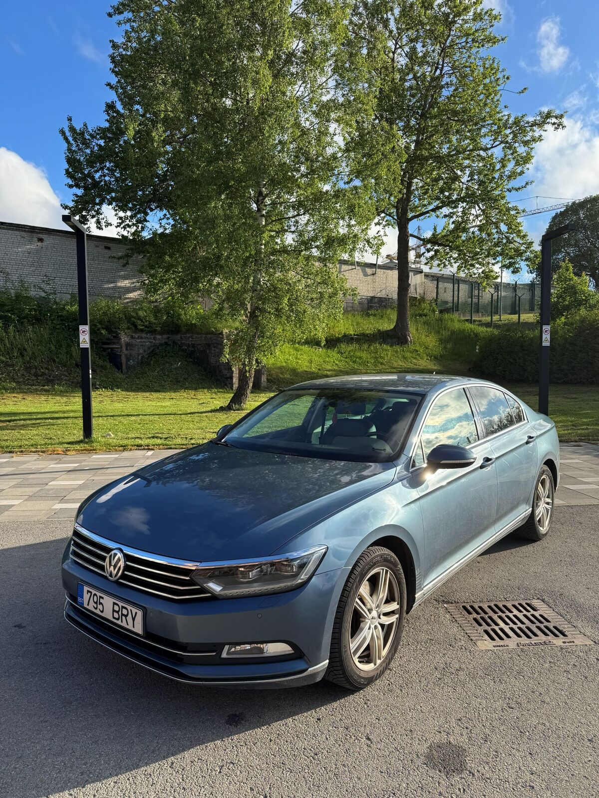 Volkswagen Passat 2016, photo 2/11