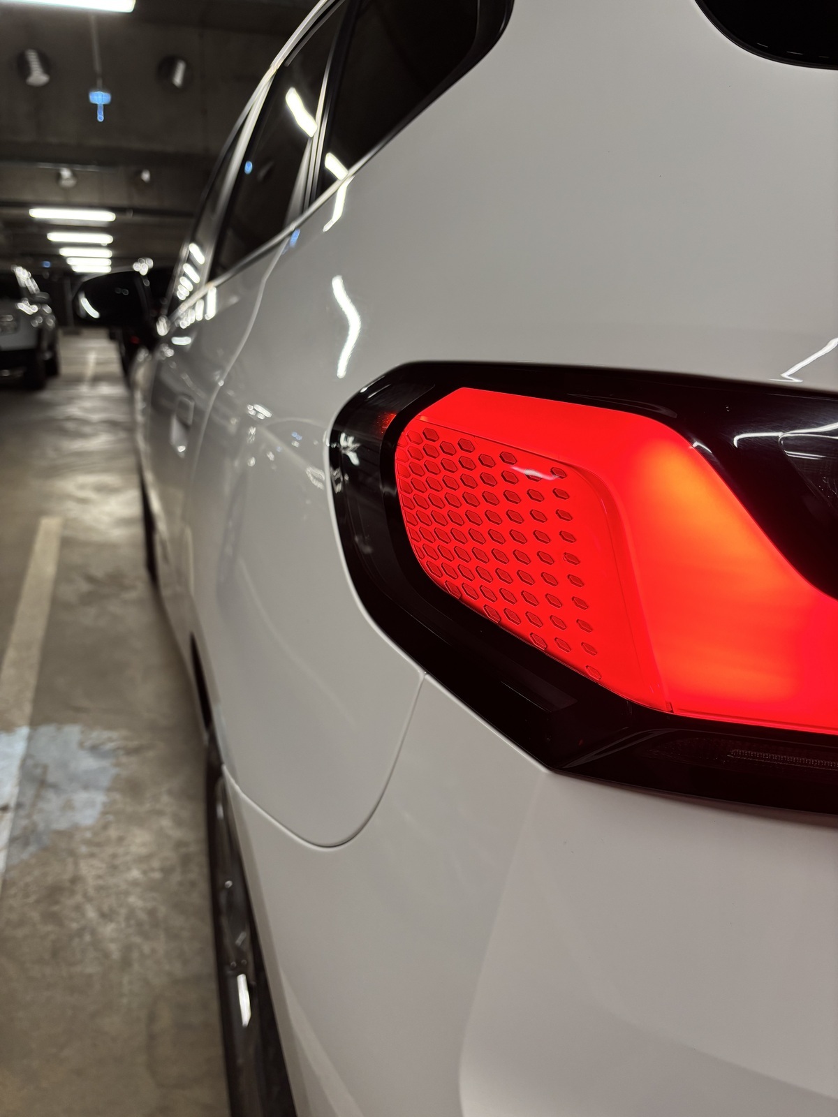 BMW 218 2022, photo 5/16