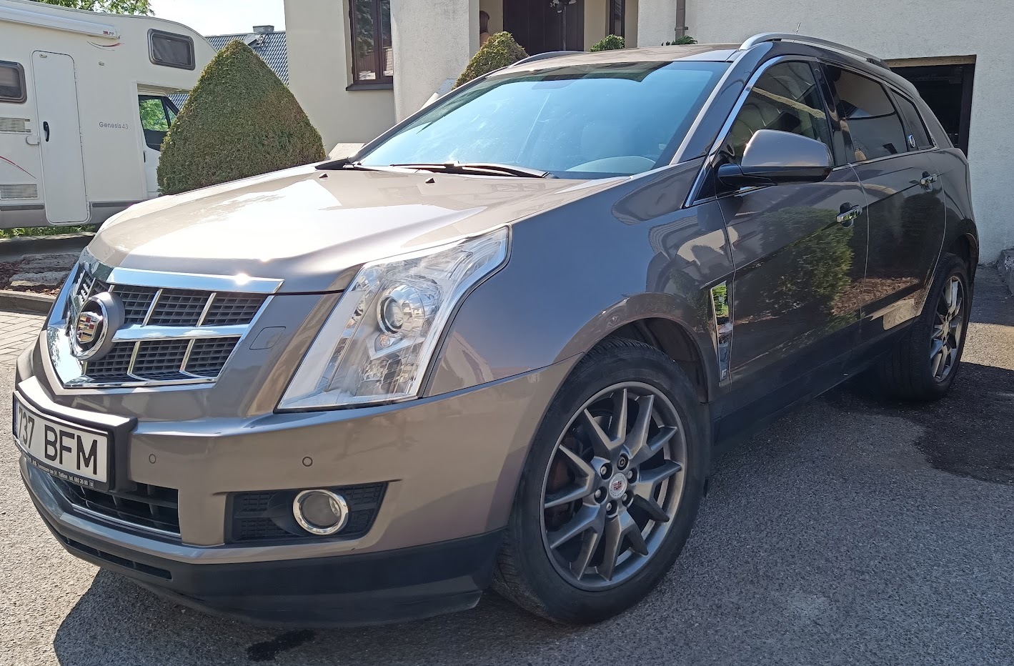 Cadillac SRX 2011, photo 2/12
