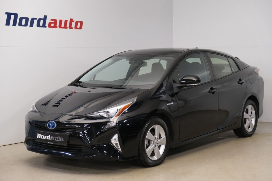 Toyota Prius, 2016, 1.8, 72 kW, гибрид (бензин/электричество), автомат, передний привод