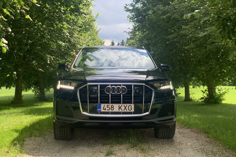 Audi Q7, 2020, 3.0, 210 kW, hybrid (diesel/electric), automatic, four-wheel drive