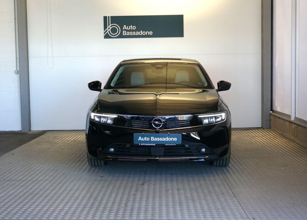 Opel Astra 2022, kuva 2/10