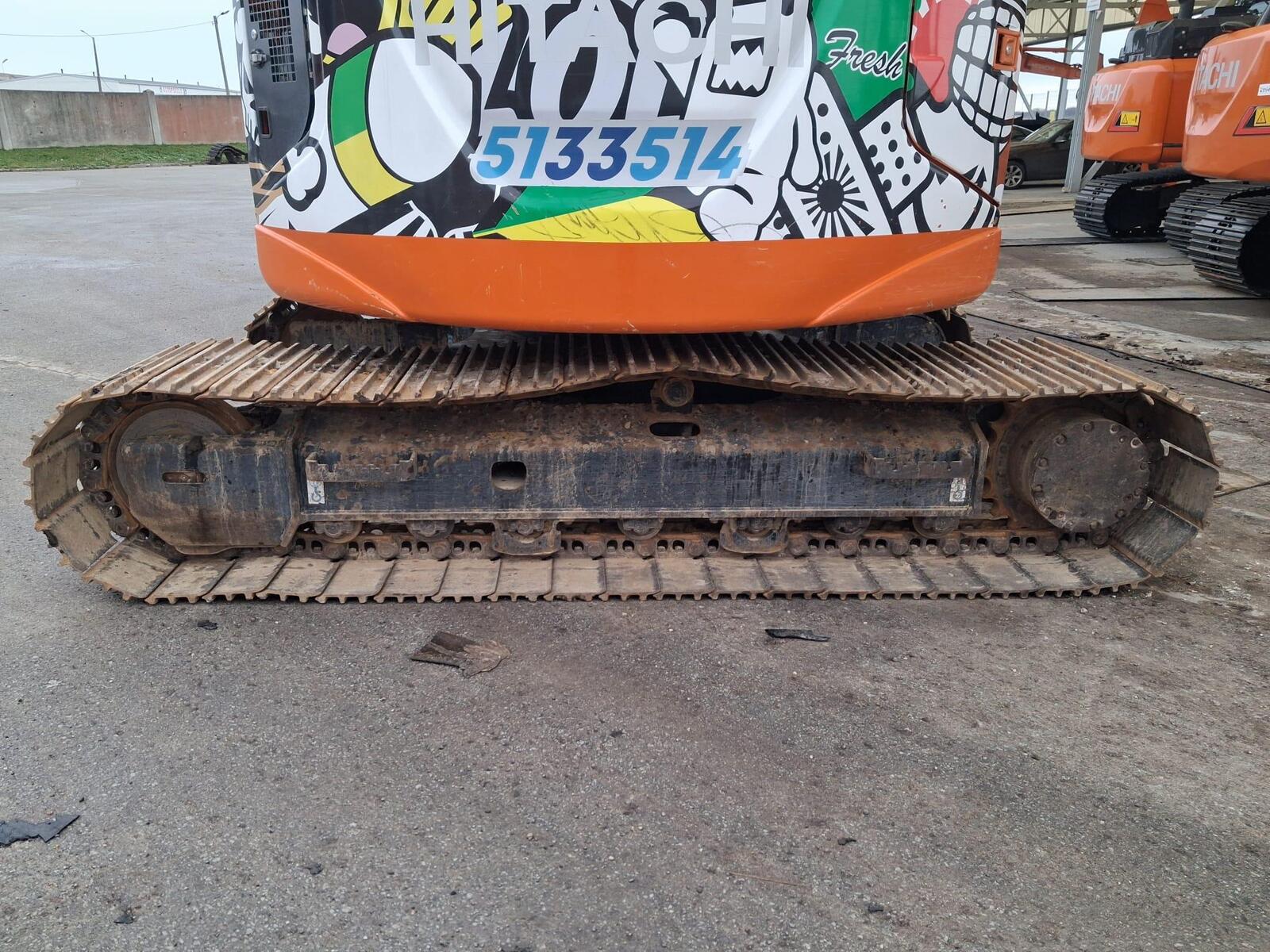 Hitachi ZX135 US-6, kuva 2/30