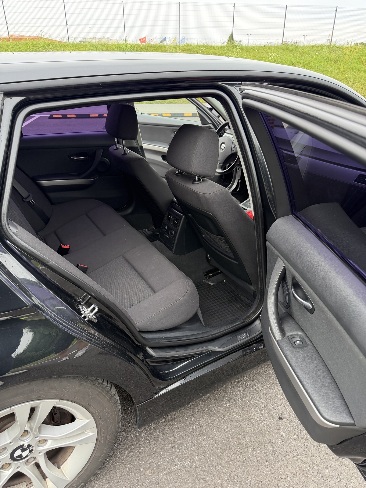 BMW 320 2008, kuva 7/10