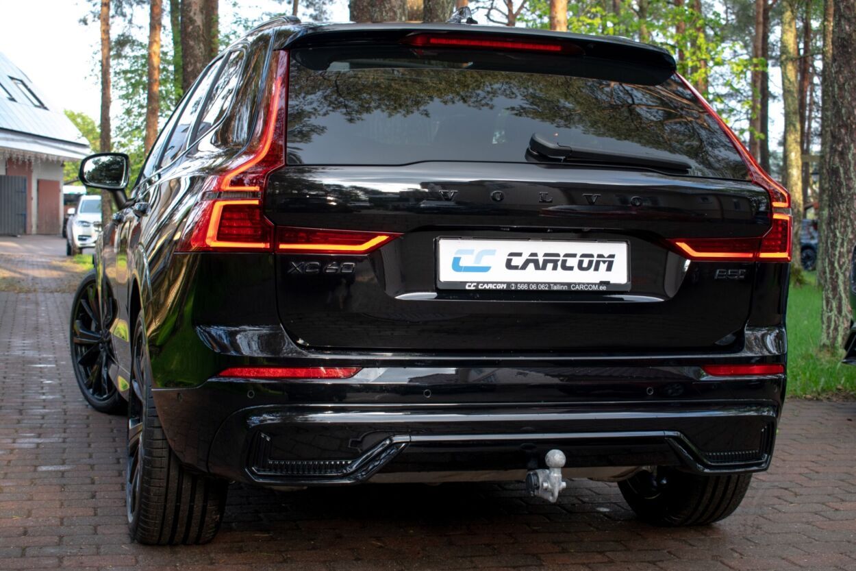 Volvo XC60 2025, photo 7/19