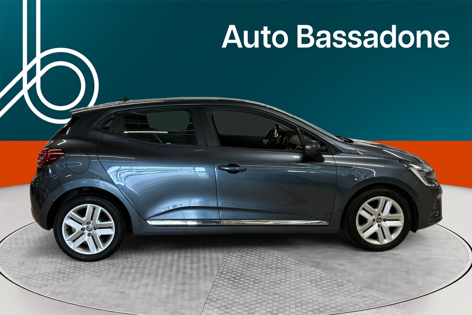 Renault Clio 2021, photo 6/35
