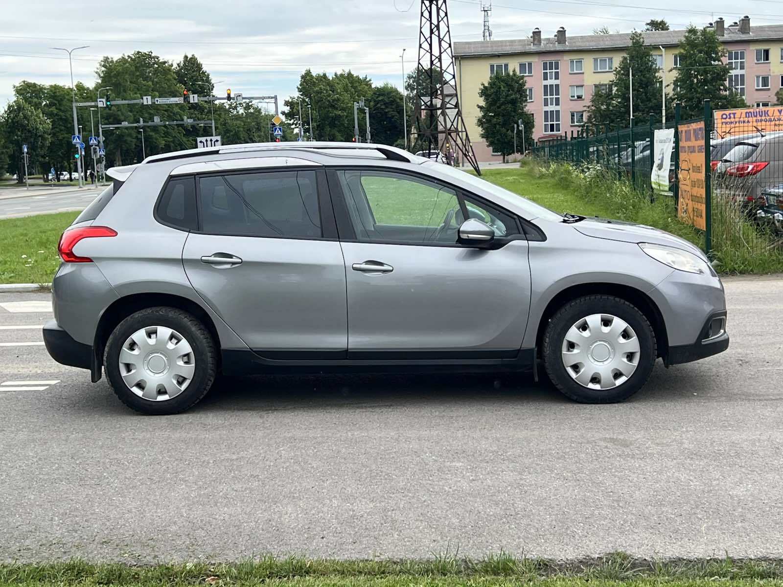 Peugeot 2008 2015, photo 5/10
