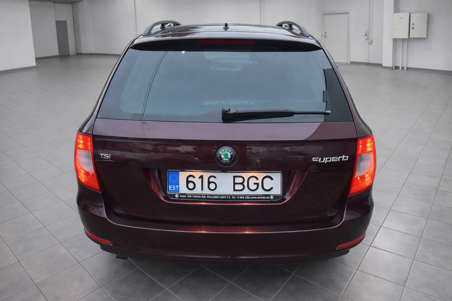 Škoda Superb 2012, kuva 5/18
