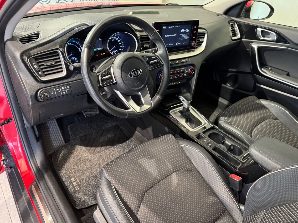 Kia XCeed 2021, photo 7/27