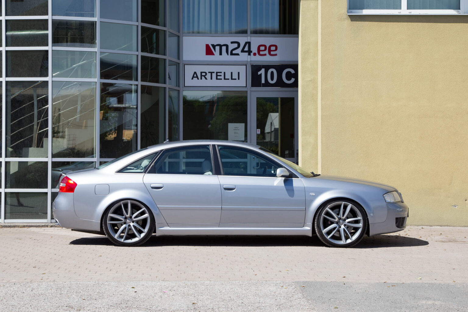 Audi RS6 Quattro 4.2 V8 331kW 2004, photo 3/10
