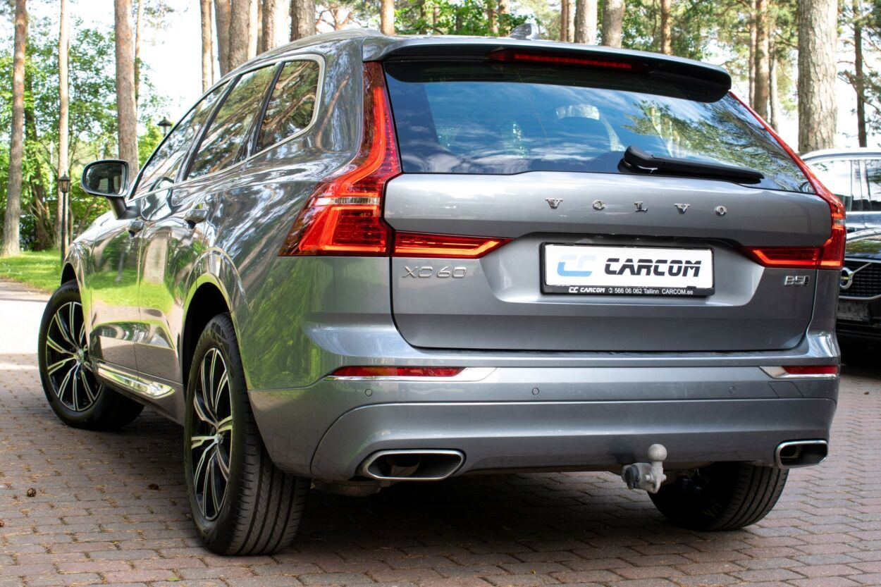 Volvo XC60 2021, photo 6/16