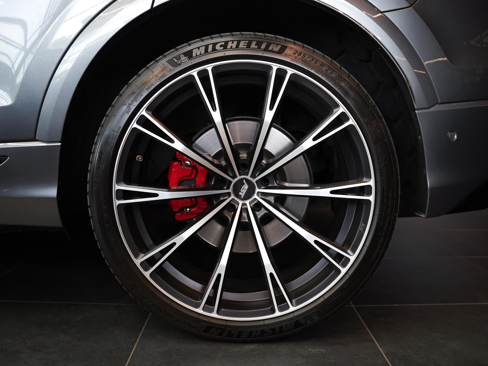Audi SQ8 Quattro 4.0 373kW 2024, photo 5/16
