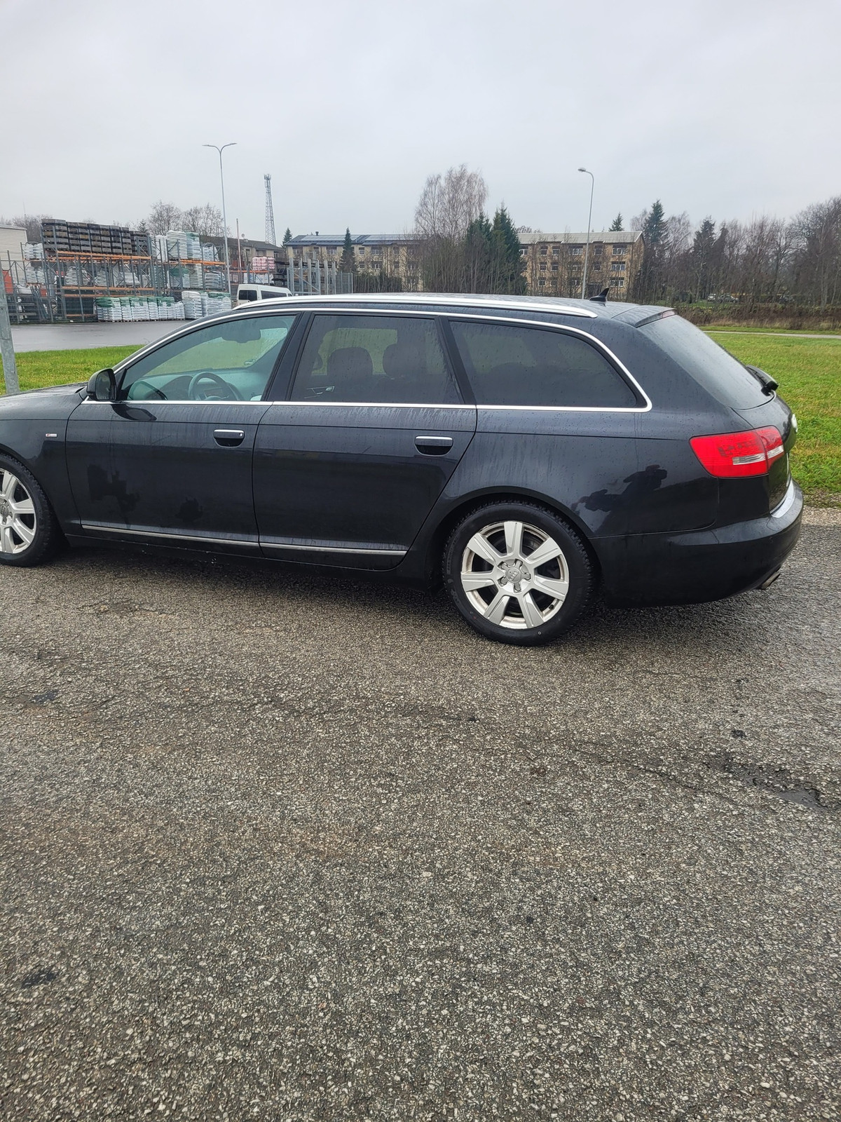 Audi A6 2010, photo 4/6