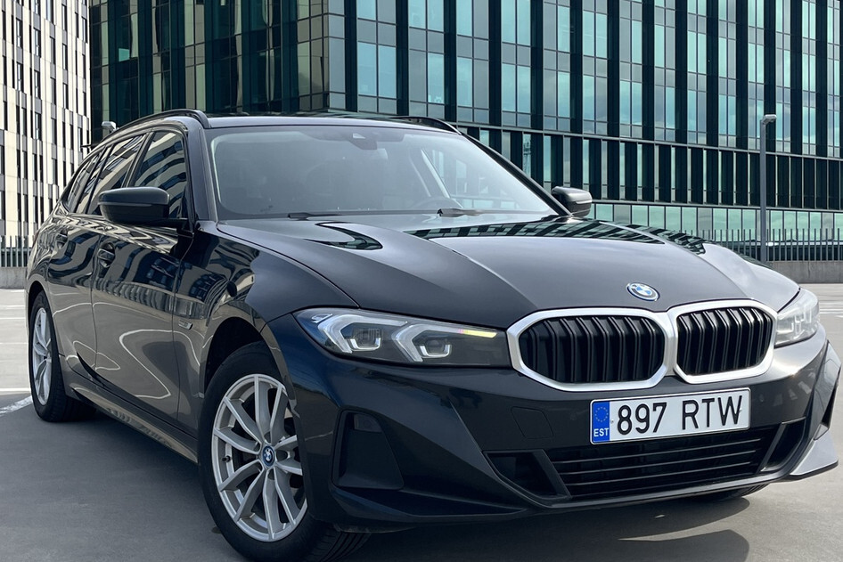 BMW 330, 2022, 2.0, 135 kW, plug-in hybrid (petrol/electric), automatic, four-wheel drive
