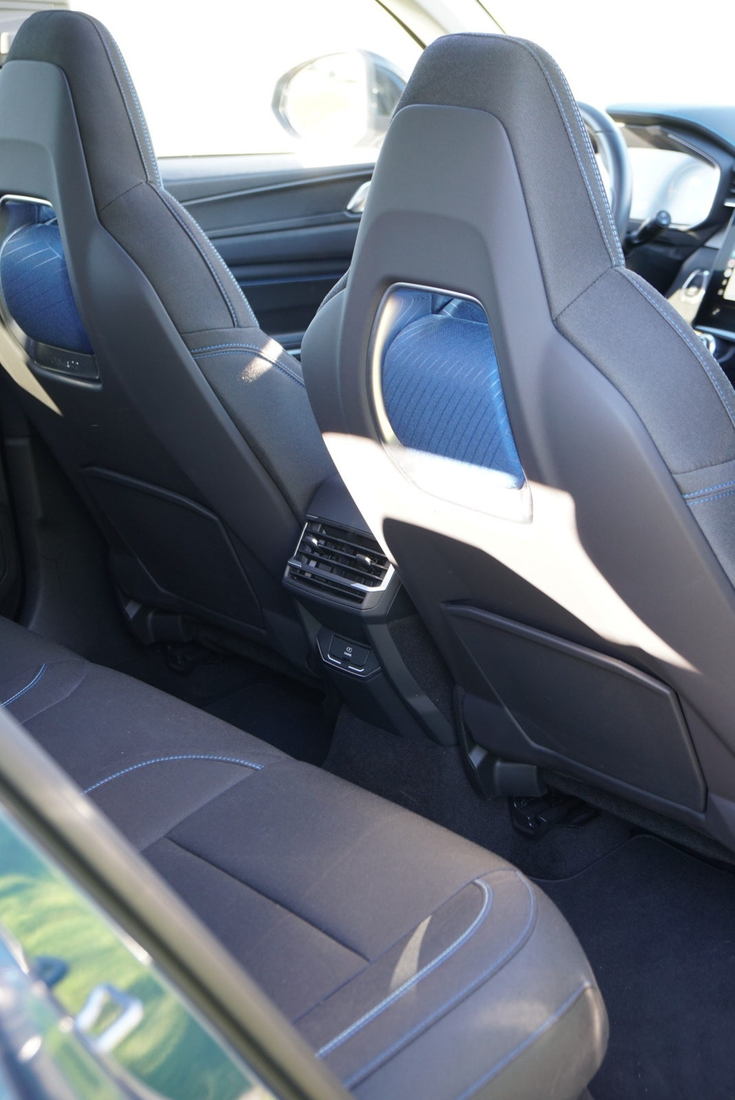 Lynk&Co 01 2022, photo 6/24