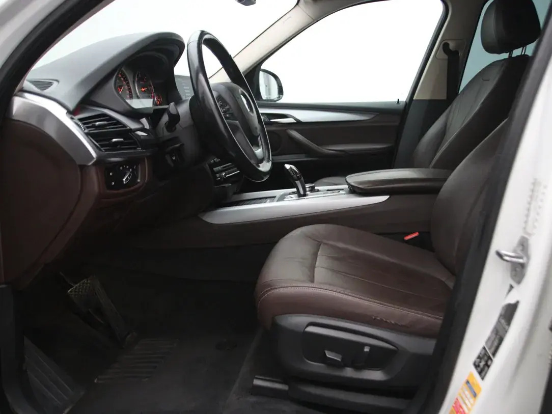 BMW X5 2016, photo 4/38