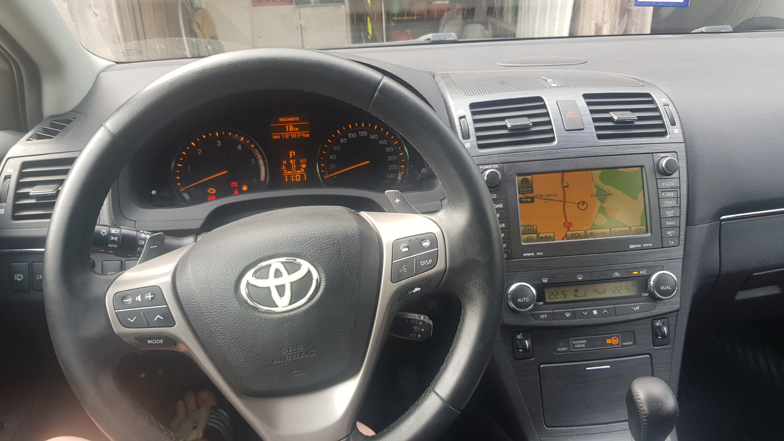 Toyota Avensis 2011, photo 7/10