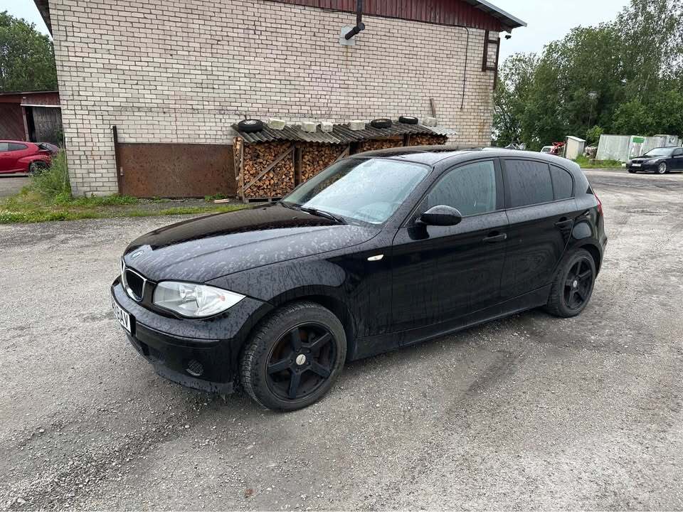 BMW 116 2004, photo 2/8