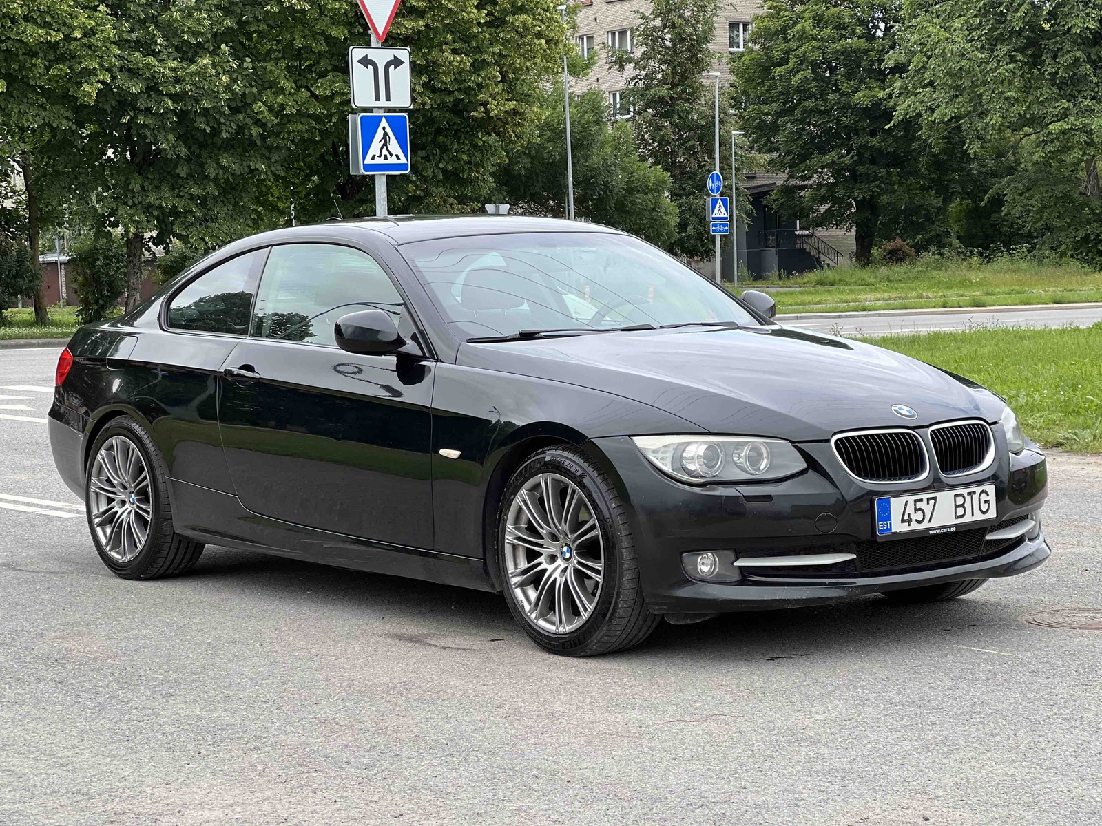 BMW 320 2010, photo 2/10