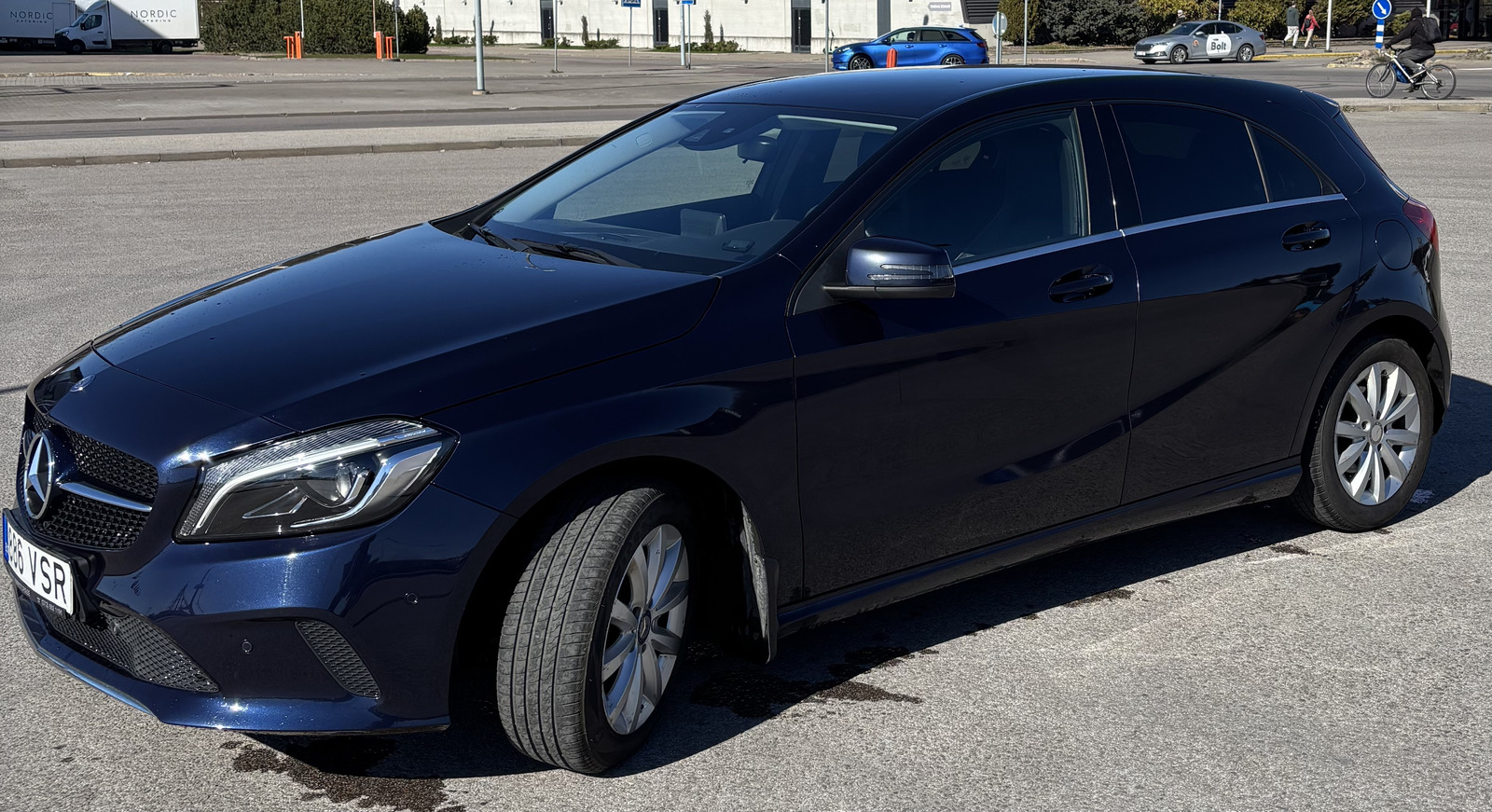 Mercedes-Benz A 180 2016, kuva 3/10