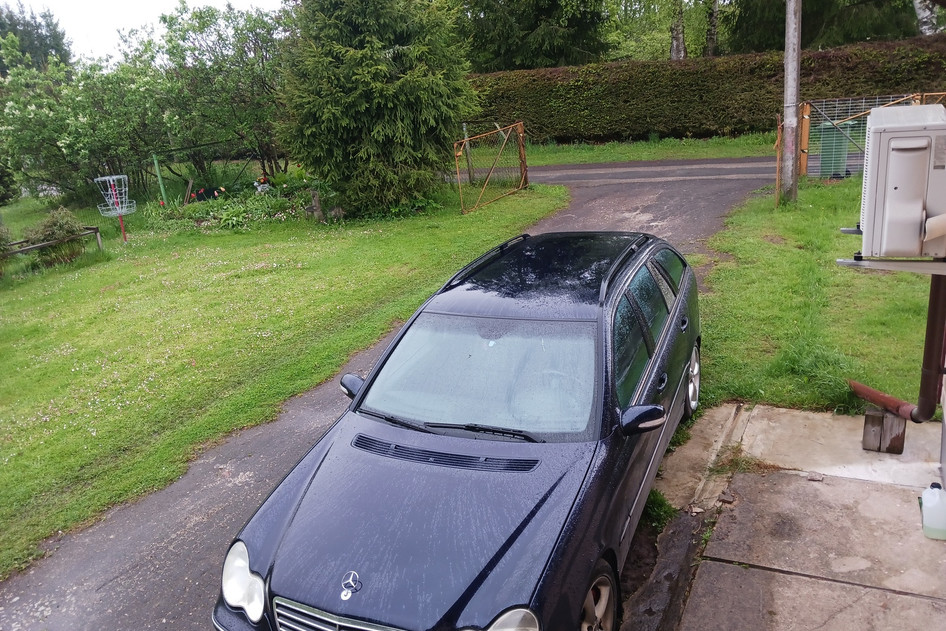 Mercedes-Benz C 220, 2005, 2.2, diesel, manual, rear-wheel drive