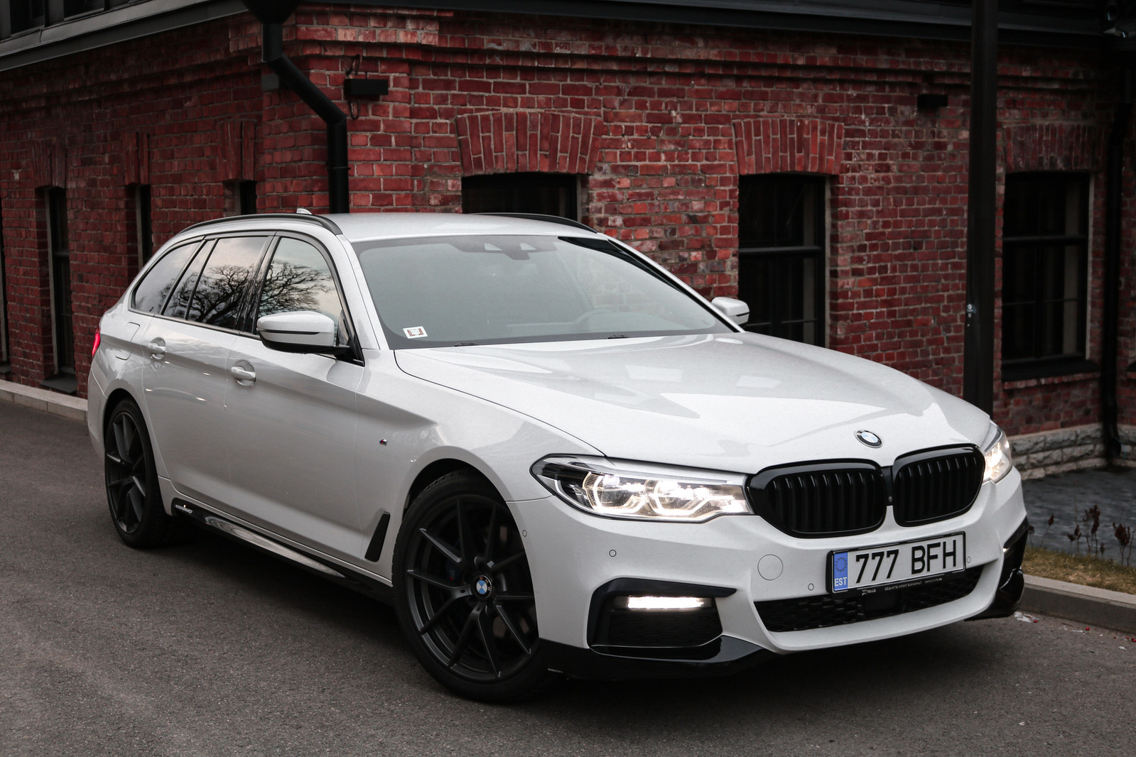 BMW 530