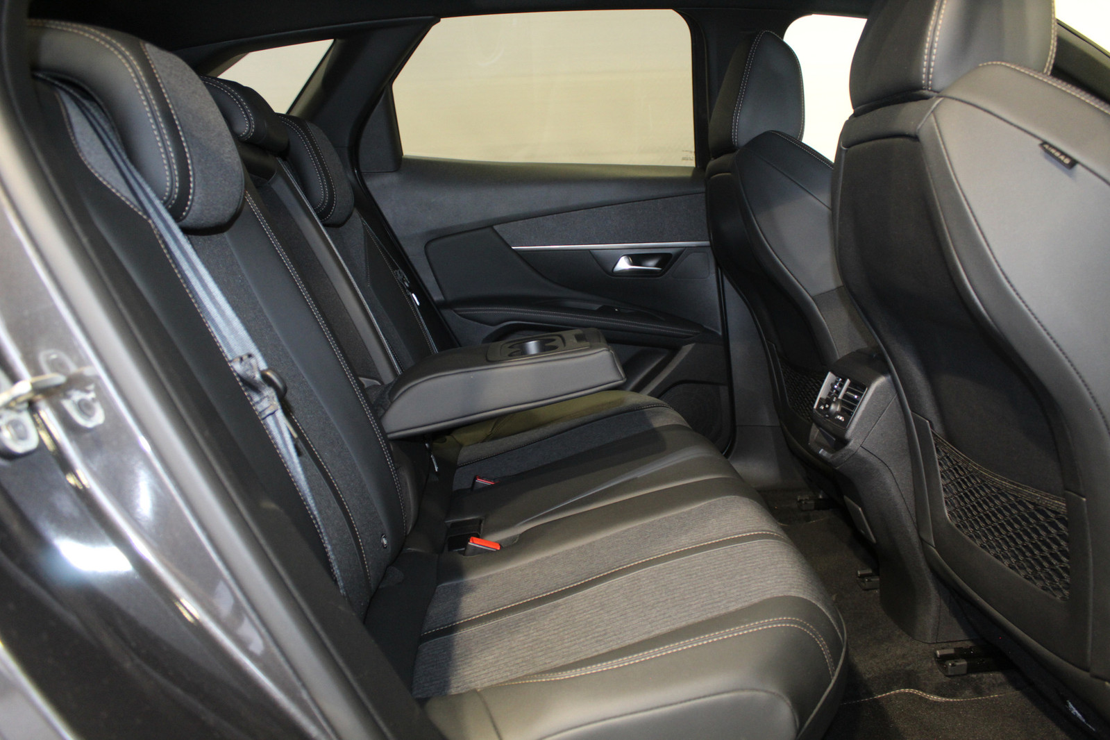 Peugeot 3008 GT-Line 1.2 96kW 2020, photo 7/22