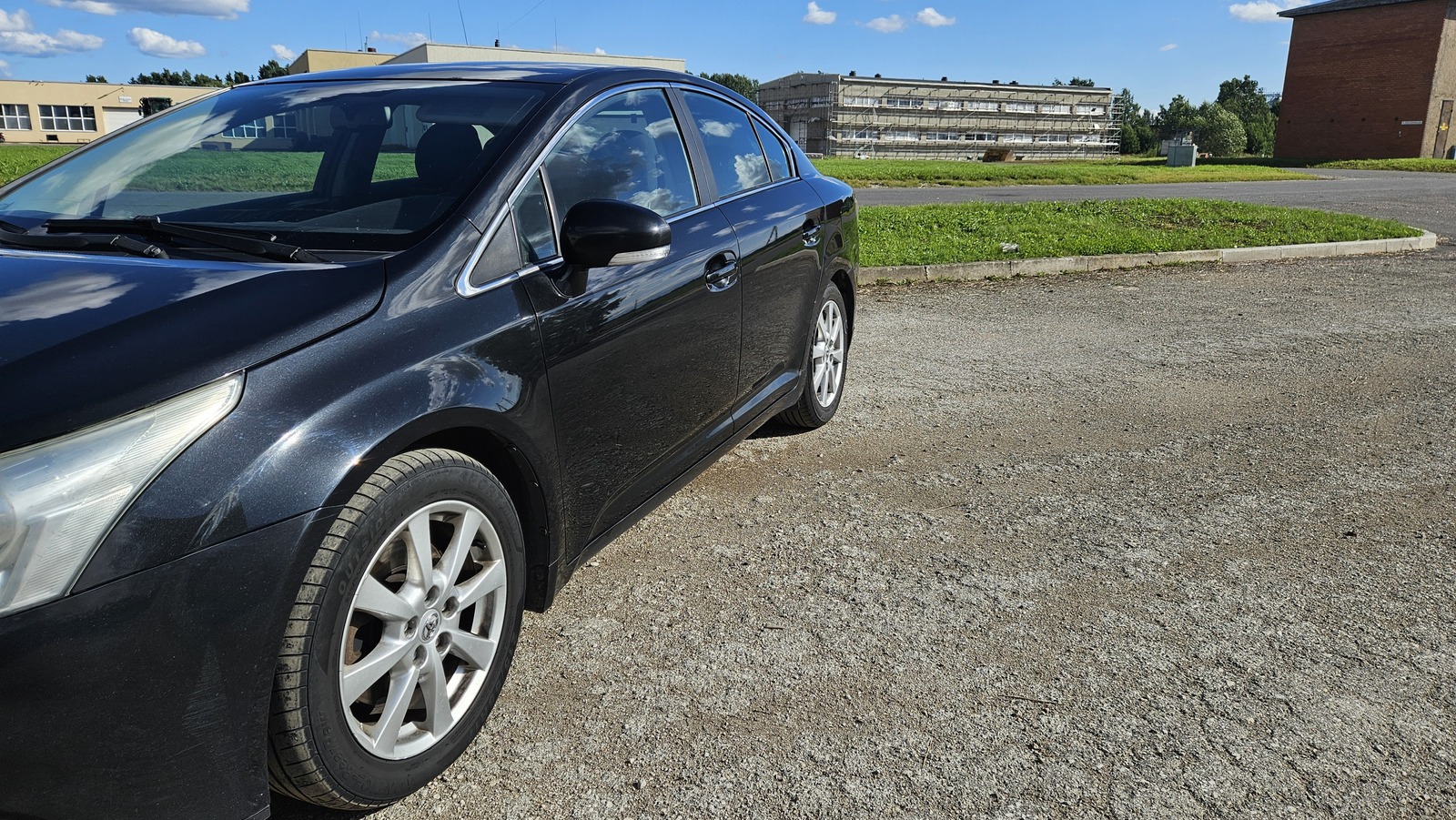 Toyota Avensis 2010, photo 3/7