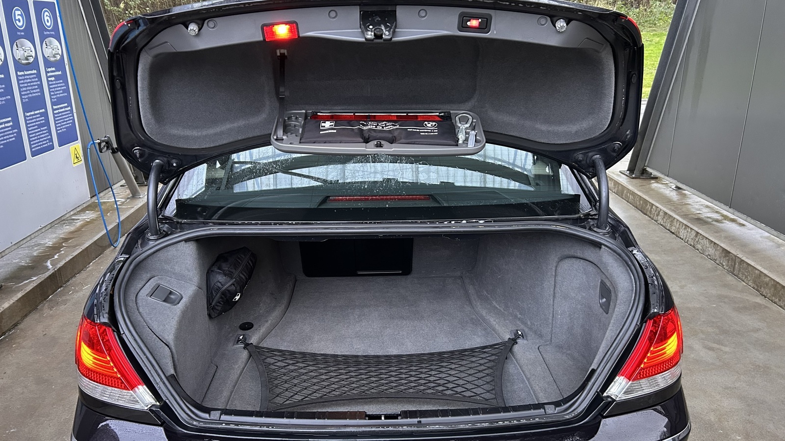 BMW 750 2006, kuva 7/10