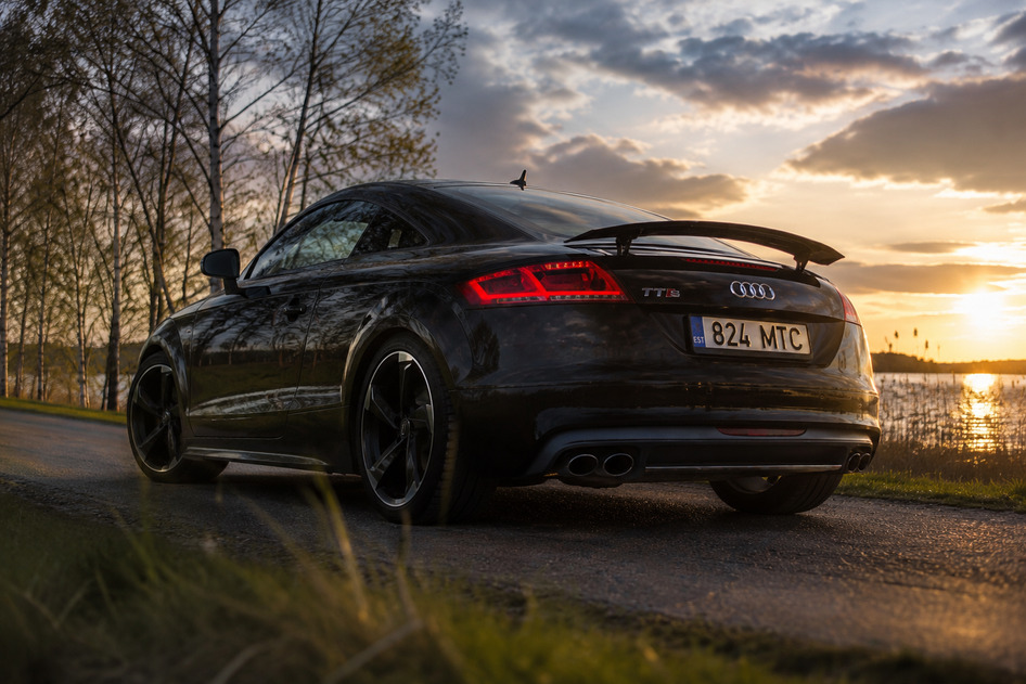 Audi TTS, 2009, 2.0, 200 kW, бензин, автомат, полный привод