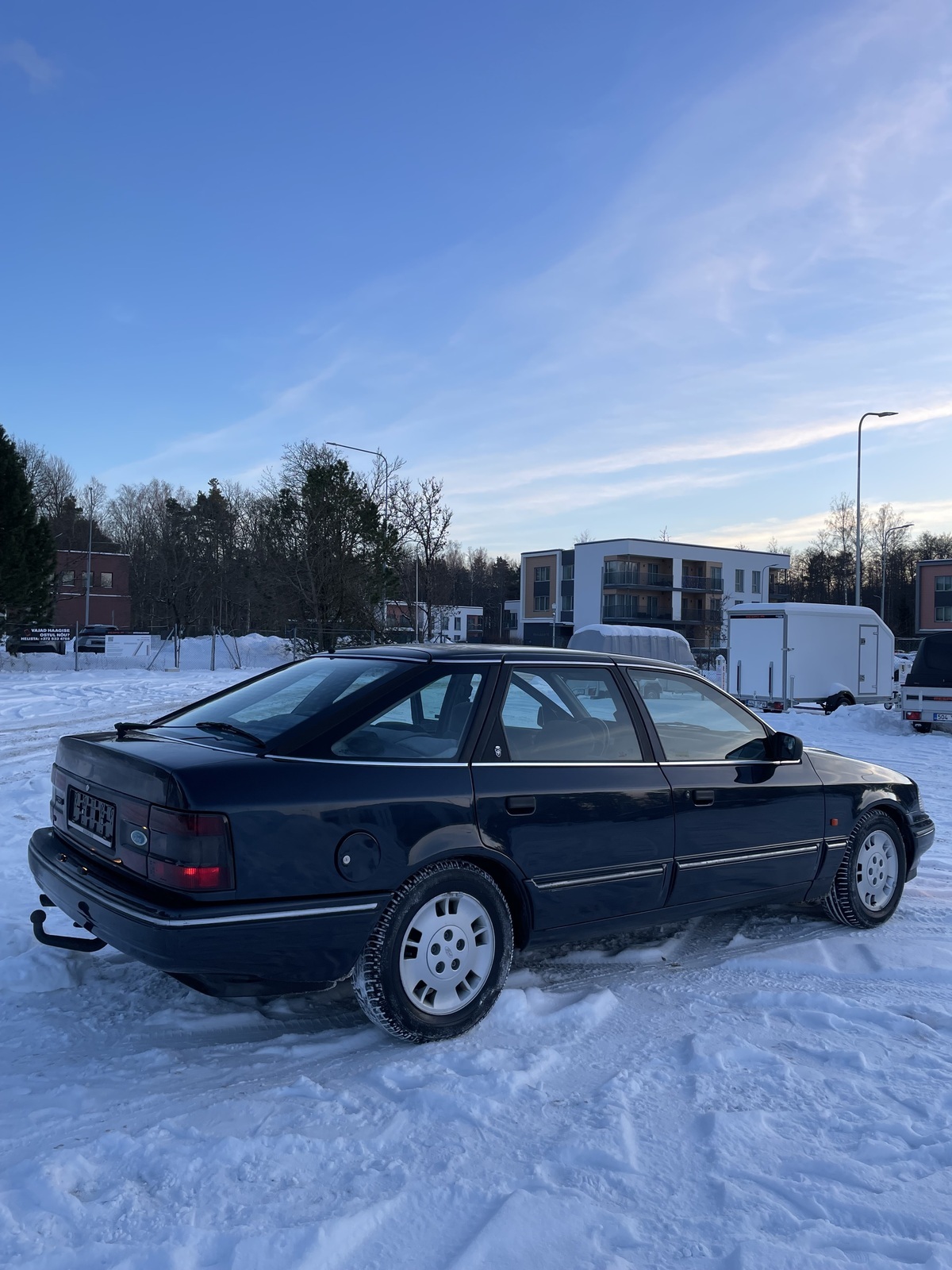 Ford Scorpio 1993, kuva 2/28