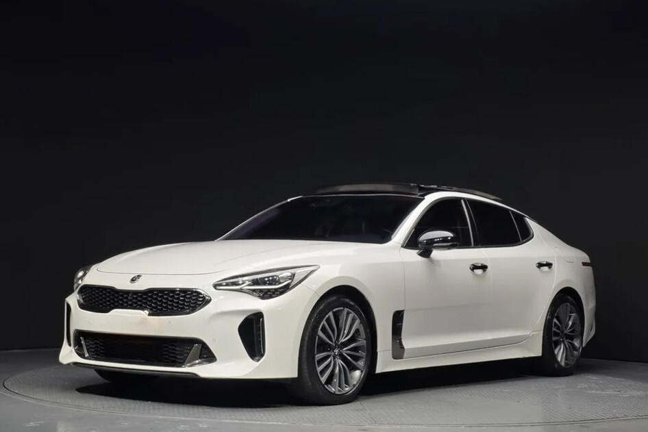Kia Stinger, 2017, 180 kW, petrol, automatic, four-wheel drive