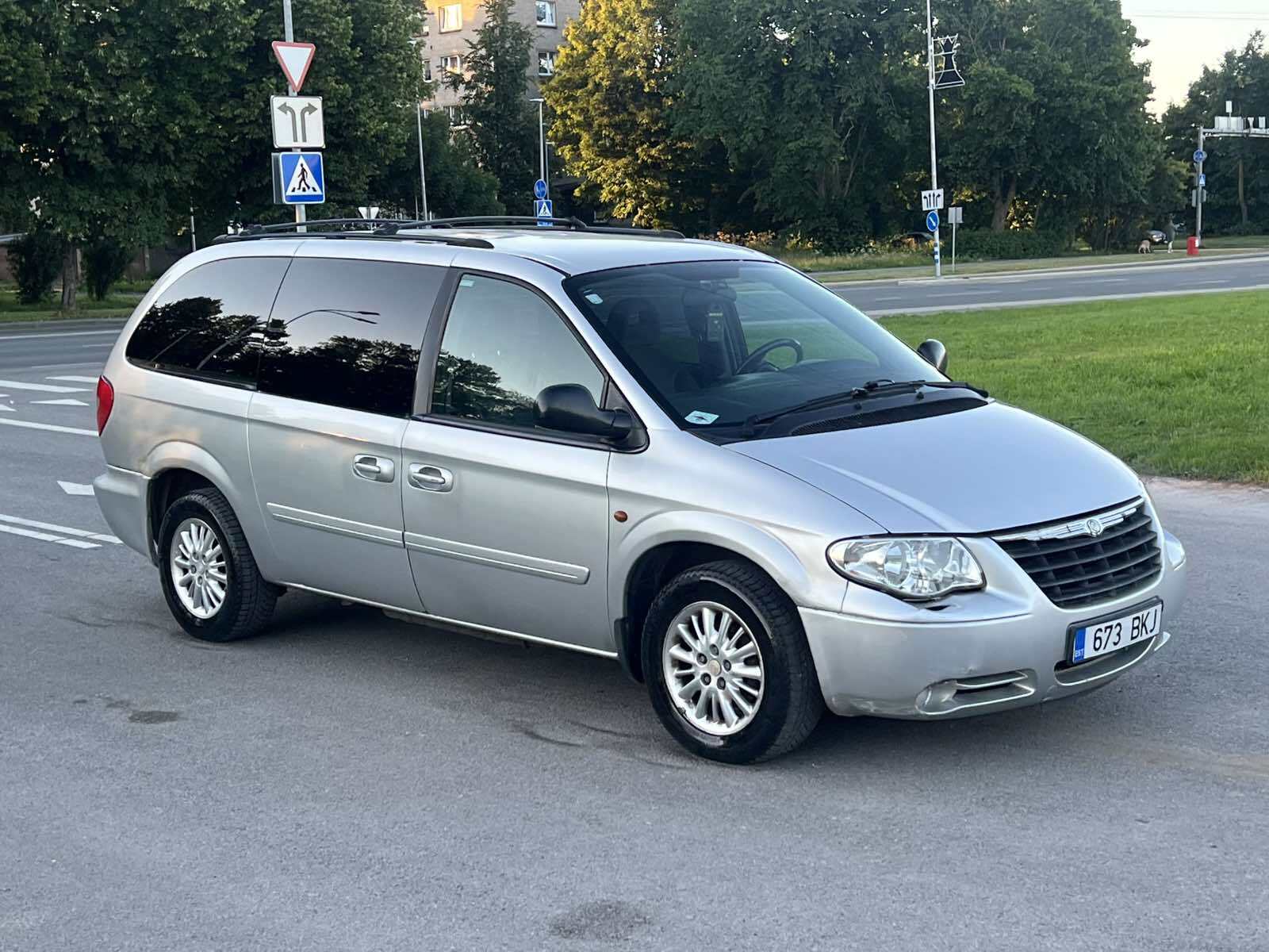 Chrysler Grand Voyager 2005, photo 2/10