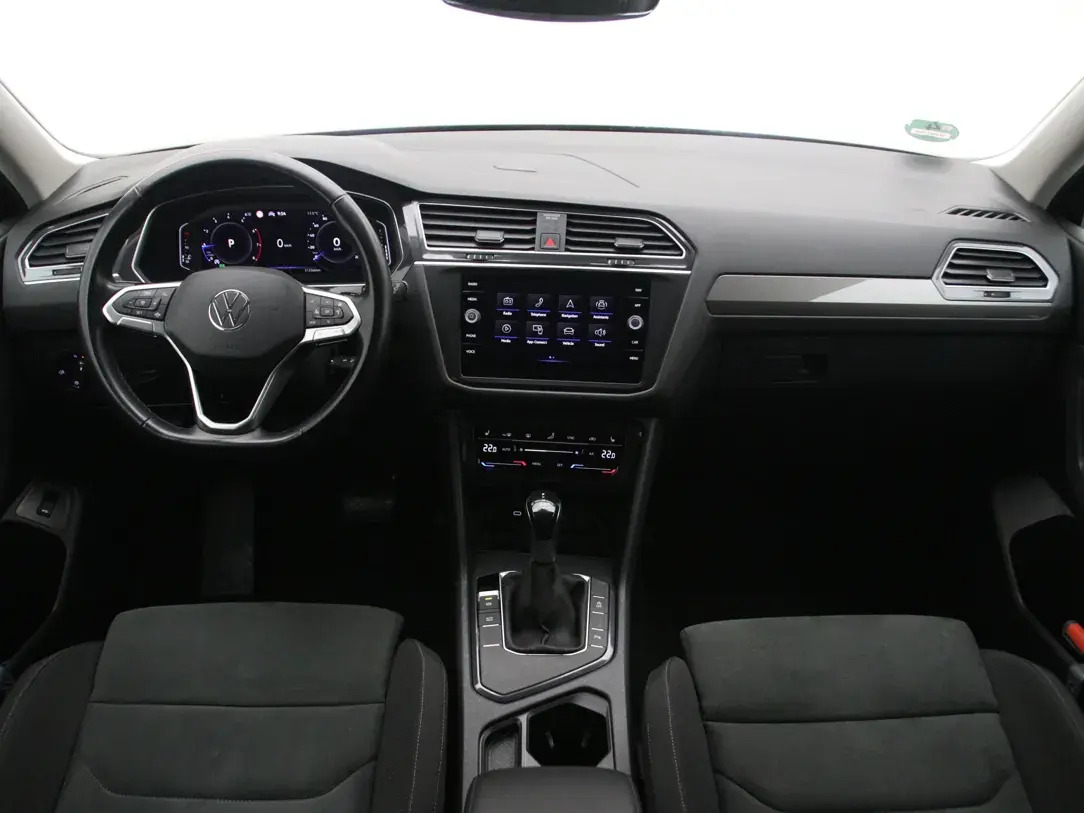Volkswagen Tiguan 2021, photo 2/43