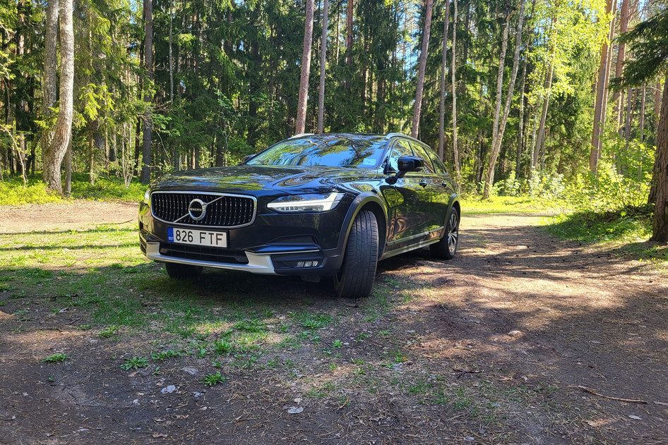 Volvo V90 Cross Country, 2018, 2.0, 140 kW, diisel, automaat, nelikvedu