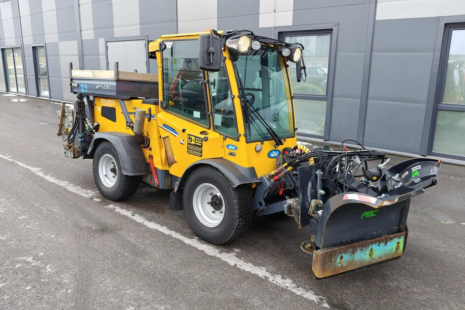 42 kW, diesel, automatic